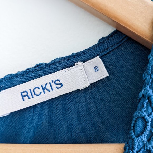 Ricki's Sleeveless Teal Lace Dress, Size 8 - Picture 5 of 6